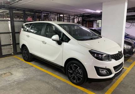 Mahindra Marazzo